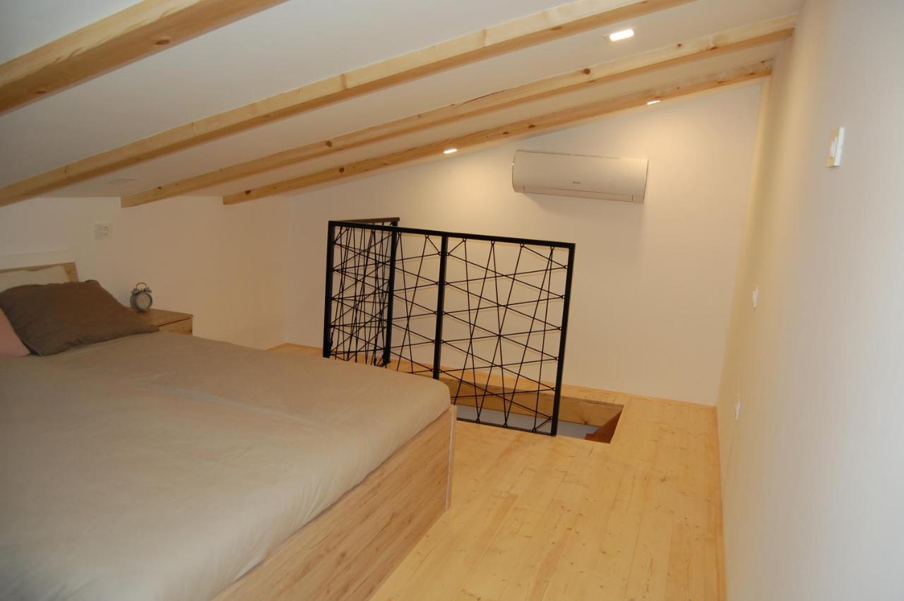 Apartma Hiska Dobravlje Екстериор снимка