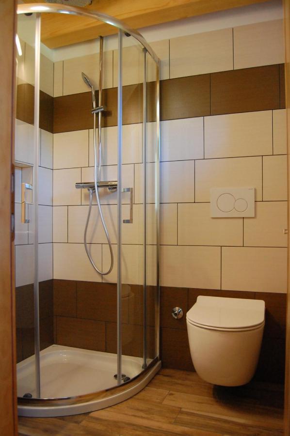Apartma Hiska Dobravlje Екстериор снимка