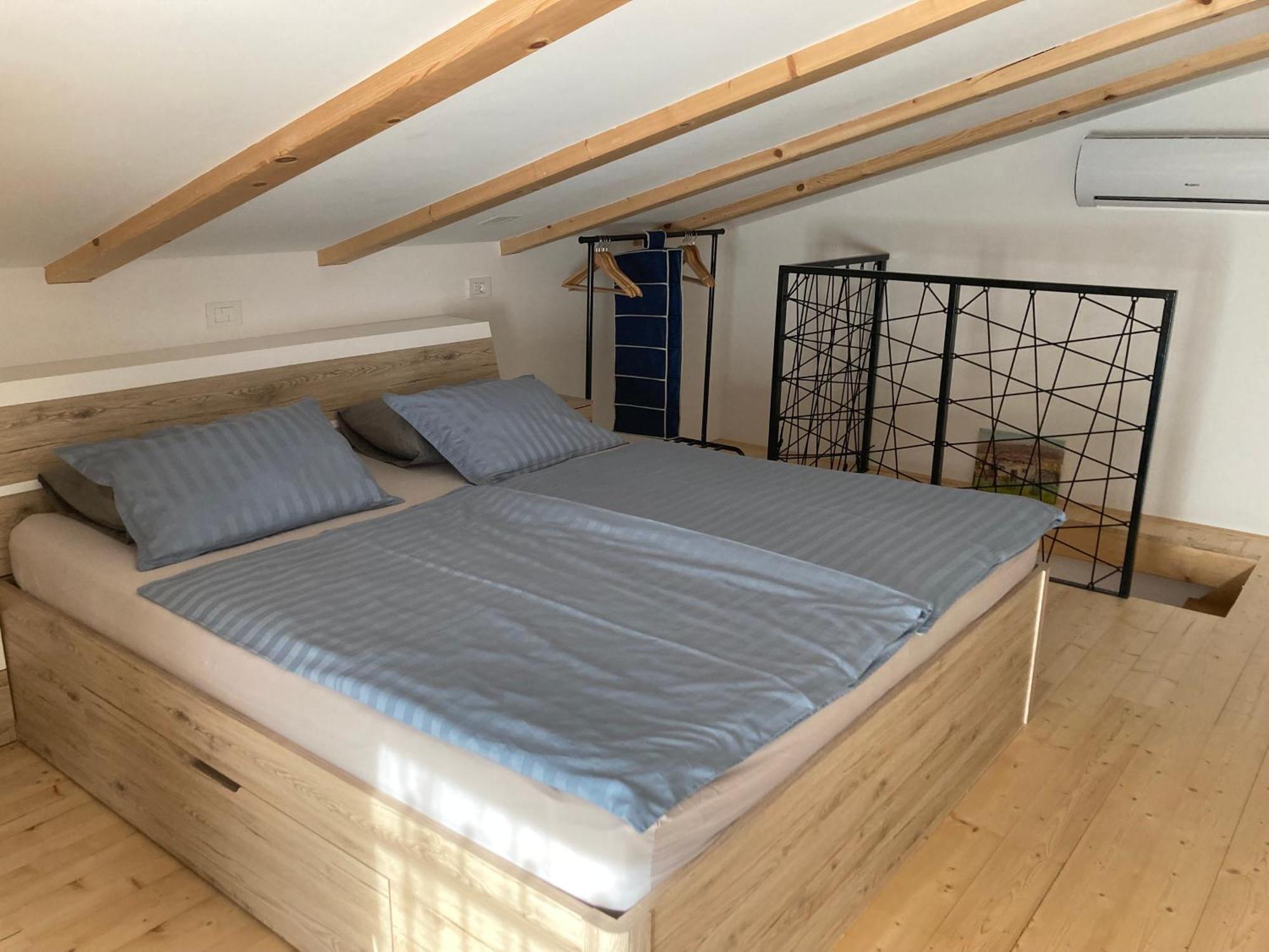 Apartma Hiska Dobravlje Екстериор снимка